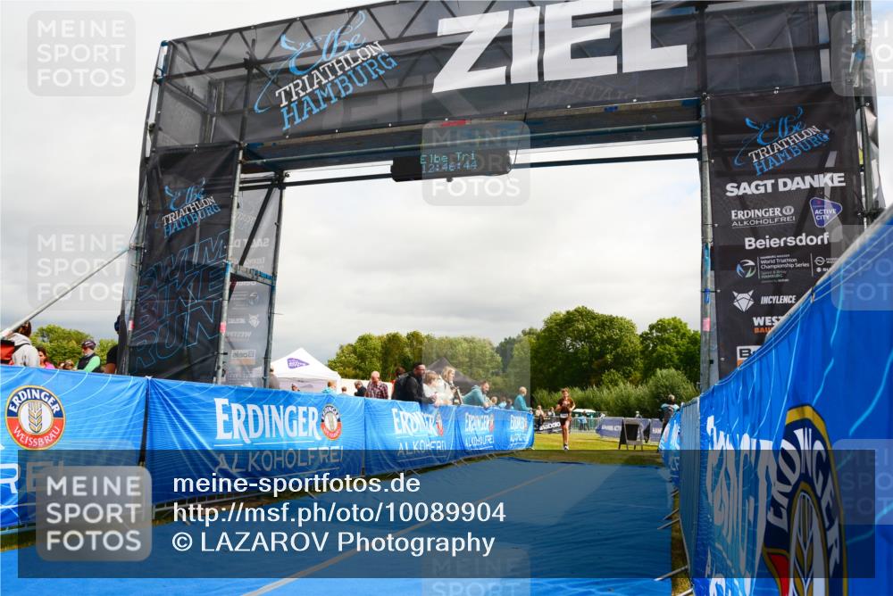 30.08.2026 - Elbe Triathlon Hamburg LAZAROV Photography http://msf.ph/oto/10089904 30.08.2026 12:46:45 Ziel 1722, 1738 meine-sportfotos.de