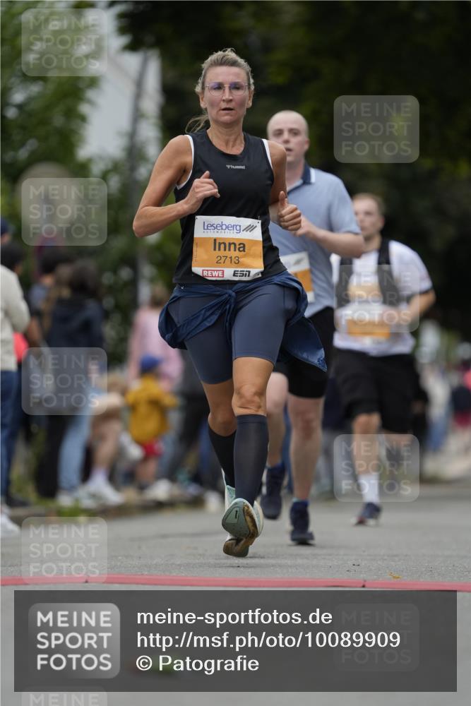 30.08.2026 - Blankeneser Heldenlauf Patografie http://msf.ph/oto/10089909 30.08.2026 11:57:32 Ziel 2239, 2574, 2575, 2713, 2869 meine-sportfotos.de