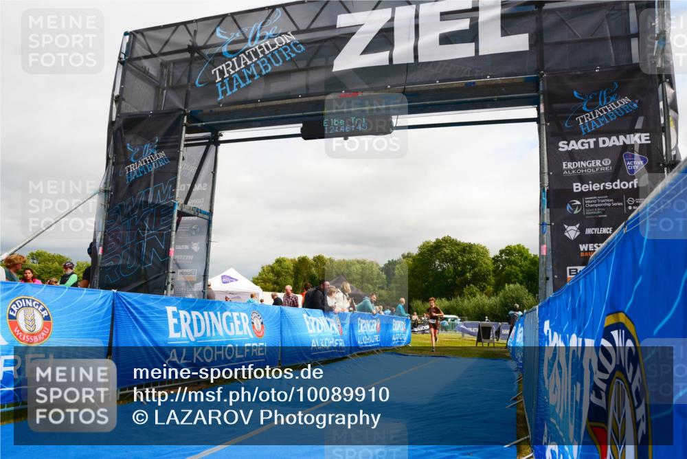 30.08.2026 - Elbe Triathlon Hamburg LAZAROV Photography http://msf.ph/oto/10089910 30.08.2026 12:46:46 Ziel 1722, 1738 meine-sportfotos.de