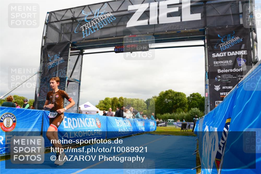 30.08.2026 - Elbe Triathlon Hamburg LAZAROV Photography http://msf.ph/oto/10089921 30.08.2026 12:46:50 Ziel 1738 meine-sportfotos.de