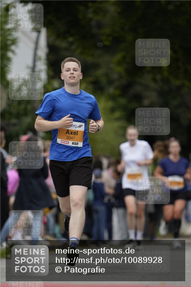 30.08.2026 - Blankeneser Heldenlauf Patografie http://msf.ph/oto/10089928 30.08.2026 11:57:42 Ziel 2047, 2574, 2869 meine-sportfotos.de