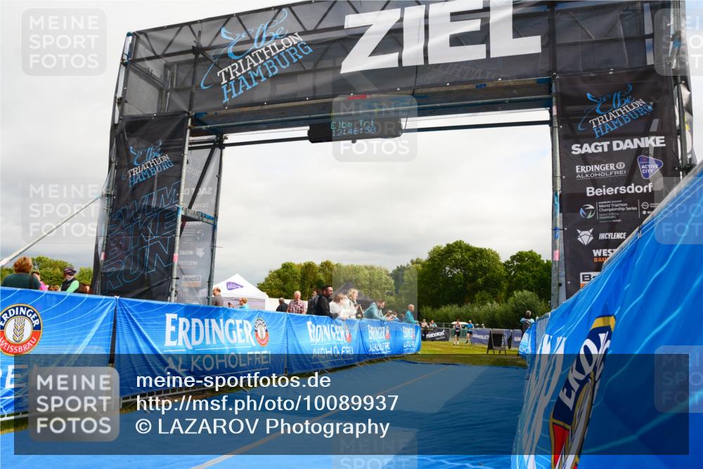 30.08.2026 - Elbe Triathlon Hamburg LAZAROV Photography http://msf.ph/oto/10089937 30.08.2026 12:46:51 Ziel 1732, 1738 meine-sportfotos.de