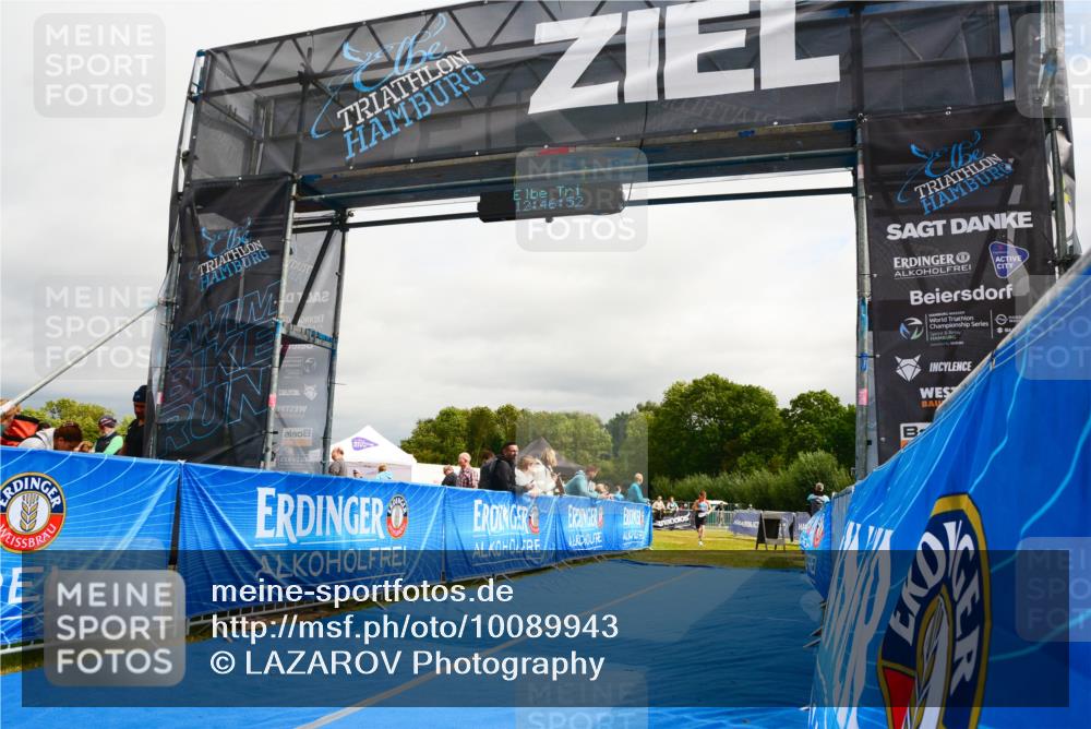 30.08.2026 - Elbe Triathlon Hamburg LAZAROV Photography http://msf.ph/oto/10089943 30.08.2026 12:46:54 Ziel 1732 meine-sportfotos.de