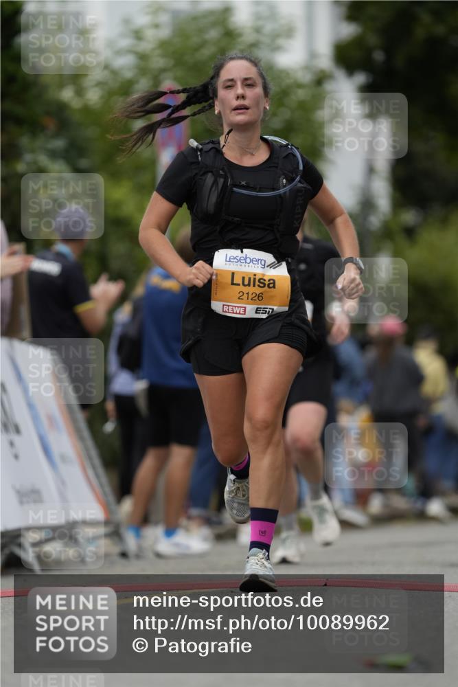30.08.2026 - Blankeneser Heldenlauf Patografie http://msf.ph/oto/10089962 30.08.2026 11:58:04 Ziel 2397, 2560, 2812 meine-sportfotos.de