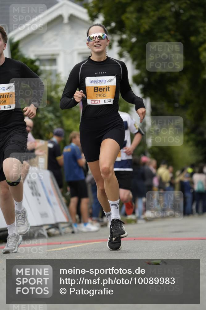 30.08.2026 - Blankeneser Heldenlauf Patografie http://msf.ph/oto/10089983 30.08.2026 11:58:13 Ziel 2298, 2306, 2397, 2633, 2812 meine-sportfotos.de