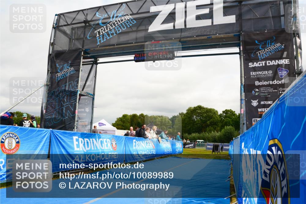30.08.2026 - Elbe Triathlon Hamburg LAZAROV Photography http://msf.ph/oto/10089989 30.08.2026 12:47:16 Ziel  meine-sportfotos.de