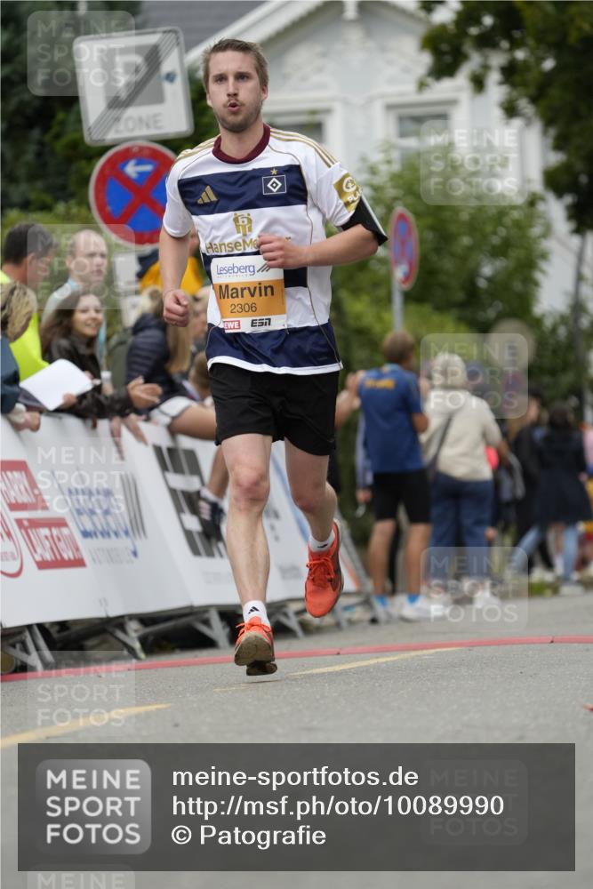 30.08.2026 - Blankeneser Heldenlauf Patografie http://msf.ph/oto/10089990 30.08.2026 11:58:15 Ziel 2298, 2306, 2633 meine-sportfotos.de