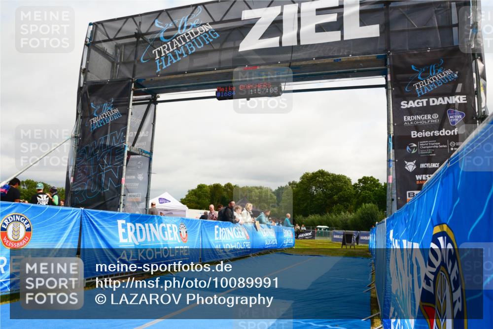 30.08.2026 - Elbe Triathlon Hamburg LAZAROV Photography http://msf.ph/oto/10089991 30.08.2026 12:47:16 Ziel  meine-sportfotos.de