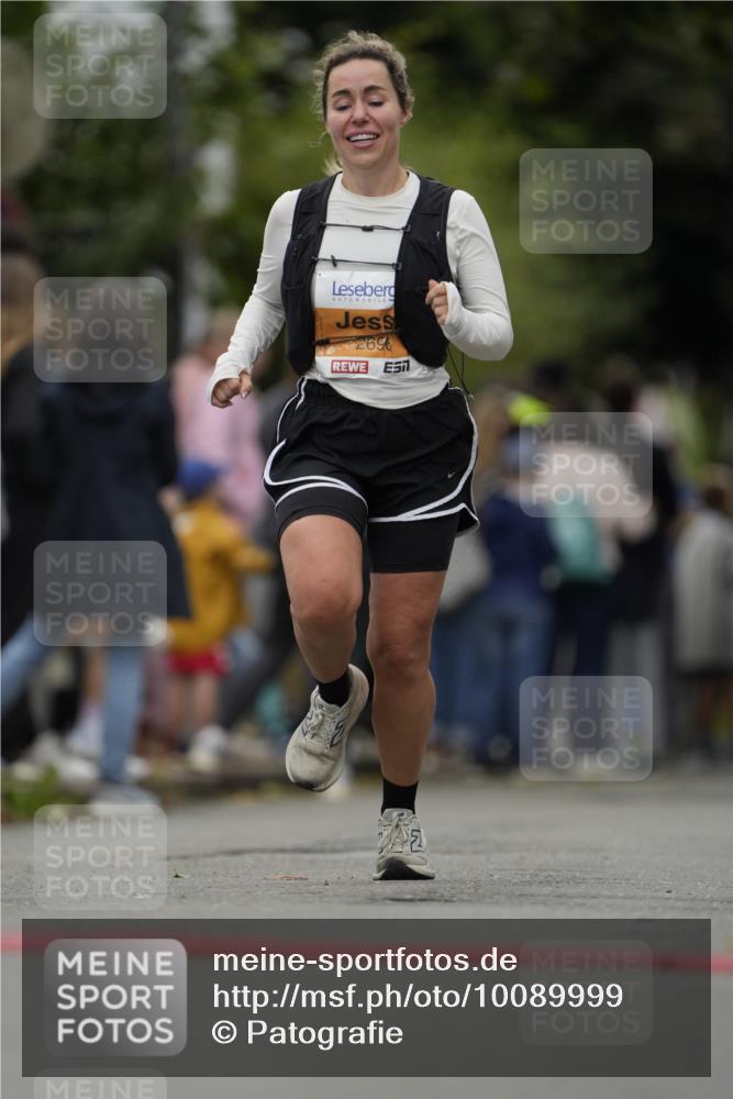 30.08.2026 - Blankeneser Heldenlauf Patografie http://msf.ph/oto/10089999 30.08.2026 11:58:20 Ziel 2298, 2306, 2696 meine-sportfotos.de