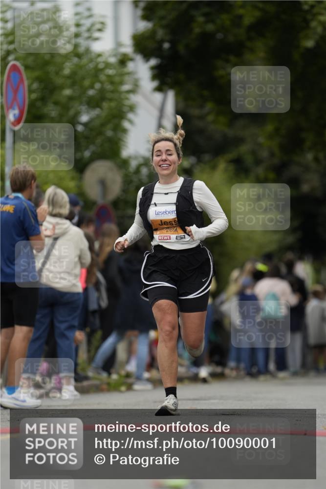 30.08.2026 - Blankeneser Heldenlauf Patografie http://msf.ph/oto/10090001 30.08.2026 11:58:21 Ziel 2306, 2696 meine-sportfotos.de