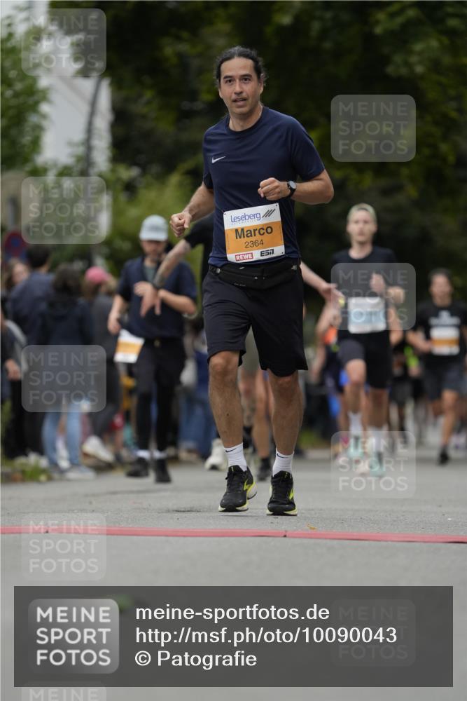30.08.2026 - Blankeneser Heldenlauf Patografie http://msf.ph/oto/10090043 30.08.2026 11:58:39 Ziel 2104, 2284, 2364, 2695, 2706, 4143, 4325 meine-sportfotos.de