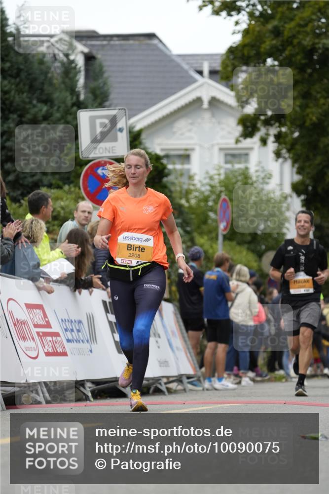 30.08.2026 - Blankeneser Heldenlauf Patografie http://msf.ph/oto/10090075 30.08.2026 11:58:54 Ziel 2208, 2225, 2301, 2376, 2688, 2689, 2745 meine-sportfotos.de