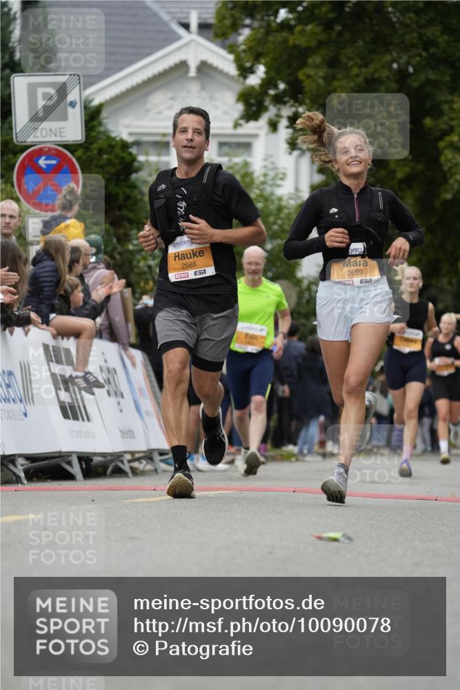 30.08.2026 - Blankeneser Heldenlauf Patografie http://msf.ph/oto/10090078 30.08.2026 11:58:56 Ziel 2208, 2225, 2301, 2688, 2689, 2807 meine-sportfotos.de