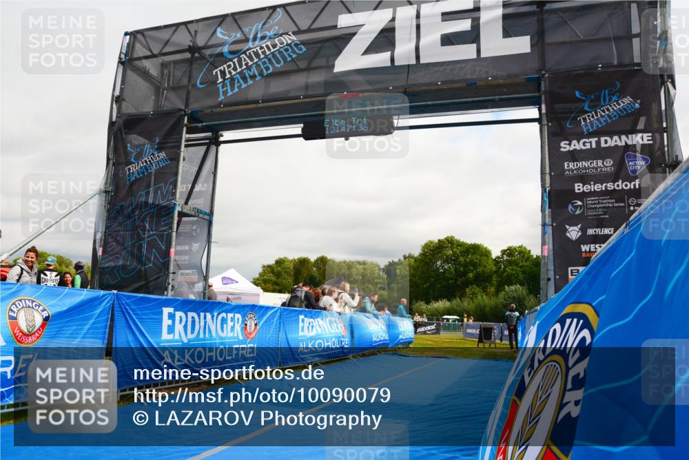30.08.2026 - Elbe Triathlon Hamburg LAZAROV Photography http://msf.ph/oto/10090079 30.08.2026 12:47:37 Ziel  meine-sportfotos.de