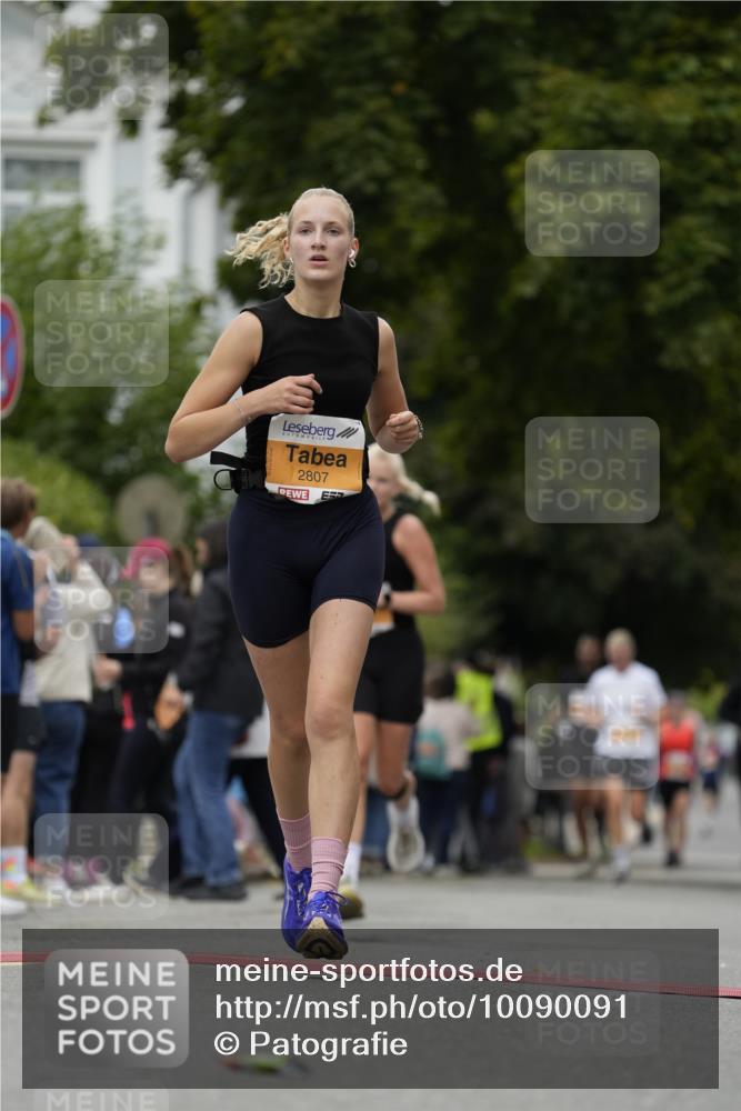 30.08.2026 - Blankeneser Heldenlauf Patografie http://msf.ph/oto/10090091 30.08.2026 11:59:00 Ziel 2208, 2301, 2688, 2689, 2748, 2807 meine-sportfotos.de