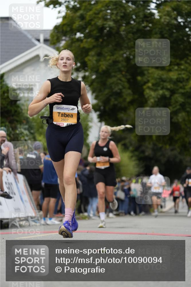 30.08.2026 - Blankeneser Heldenlauf Patografie http://msf.ph/oto/10090094 30.08.2026 11:59:01 Ziel 2301, 2688, 2689, 2748, 2807 meine-sportfotos.de