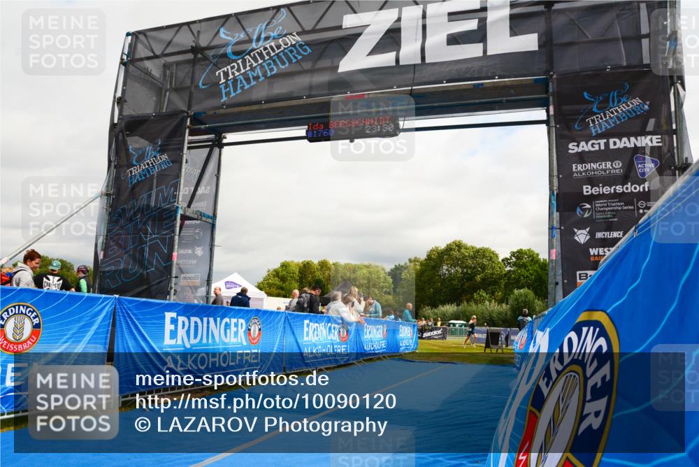 30.08.2026 - Elbe Triathlon Hamburg LAZAROV Photography http://msf.ph/oto/10090120 30.08.2026 12:47:51 Ziel  meine-sportfotos.de