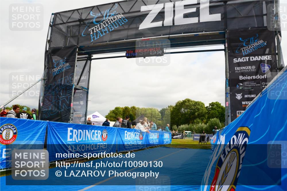 30.08.2026 - Elbe Triathlon Hamburg LAZAROV Photography http://msf.ph/oto/10090130 30.08.2026 12:47:52 Ziel 1730 meine-sportfotos.de