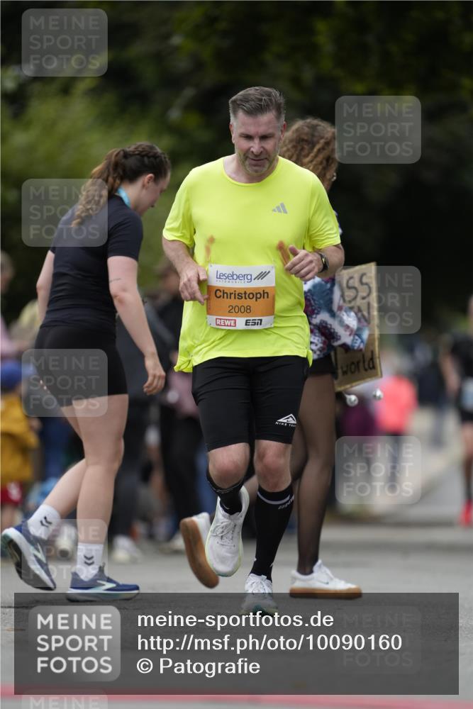 30.08.2026 - Blankeneser Heldenlauf Patografie http://msf.ph/oto/10090160 30.08.2026 11:59:39 Ziel 2008, 2801 meine-sportfotos.de