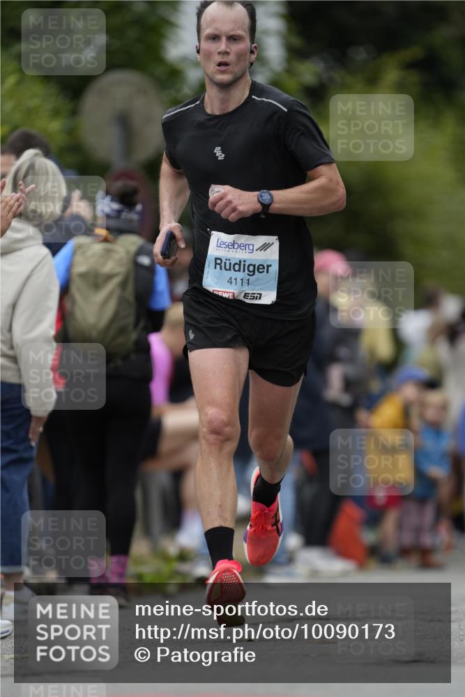 30.08.2026 - Blankeneser Heldenlauf Patografie http://msf.ph/oto/10090173 30.08.2026 11:59:49 Ziel 2008, 4111 meine-sportfotos.de