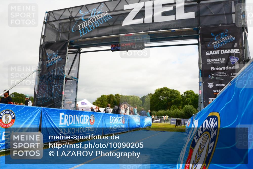 30.08.2026 - Elbe Triathlon Hamburg LAZAROV Photography http://msf.ph/oto/10090205 30.08.2026 12:48:20 Ziel  meine-sportfotos.de