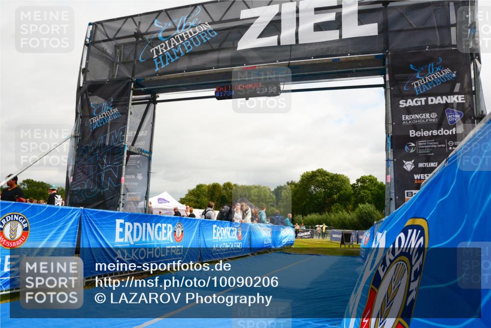 30.08.2026 - Elbe Triathlon Hamburg LAZAROV Photography http://msf.ph/oto/10090206 30.08.2026 12:48:20 Ziel  meine-sportfotos.de