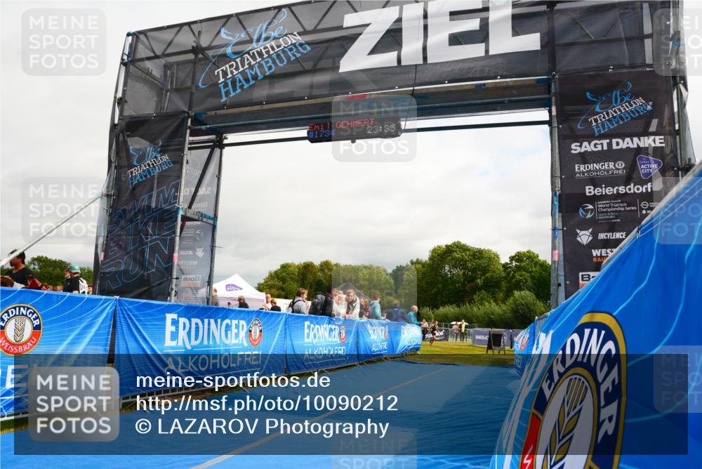 30.08.2026 - Elbe Triathlon Hamburg LAZAROV Photography http://msf.ph/oto/10090212 30.08.2026 12:48:21 Ziel  meine-sportfotos.de