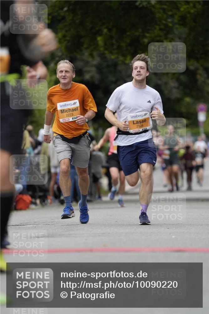 30.08.2026 - Blankeneser Heldenlauf Patografie http://msf.ph/oto/10090220 30.08.2026 12:00:15 Ziel 2160, 2161, 2168, 2273, 2461, 2528, 2572, 2593, 2630 meine-sportfotos.de