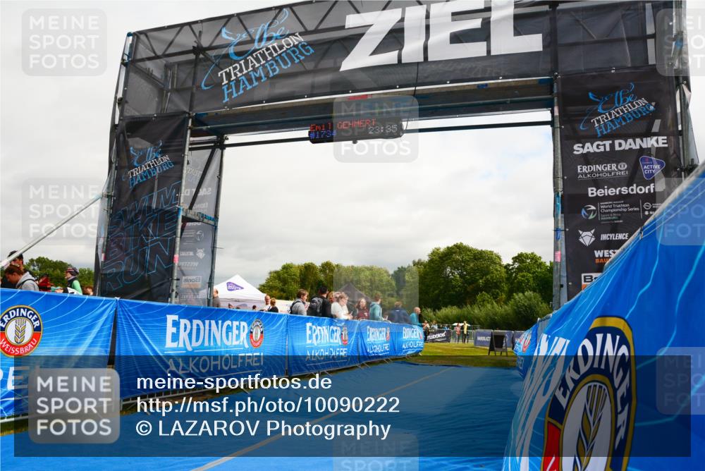 30.08.2026 - Elbe Triathlon Hamburg LAZAROV Photography http://msf.ph/oto/10090222 30.08.2026 12:48:23 Ziel  meine-sportfotos.de