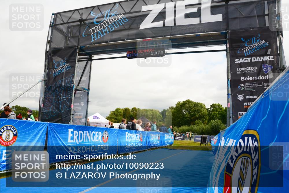 30.08.2026 - Elbe Triathlon Hamburg LAZAROV Photography http://msf.ph/oto/10090223 30.08.2026 12:48:23 Ziel  meine-sportfotos.de
