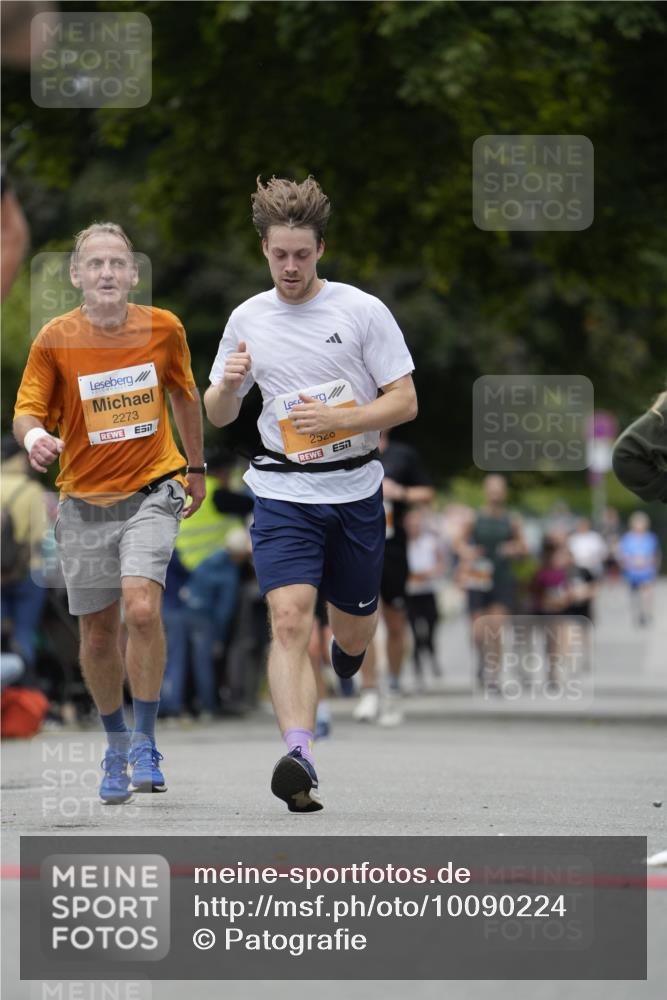 30.08.2026 - Blankeneser Heldenlauf Patografie http://msf.ph/oto/10090224 30.08.2026 12:00:16 Ziel 2160, 2161, 2168, 2273, 2461, 2528, 2572, 2593, 2630 meine-sportfotos.de