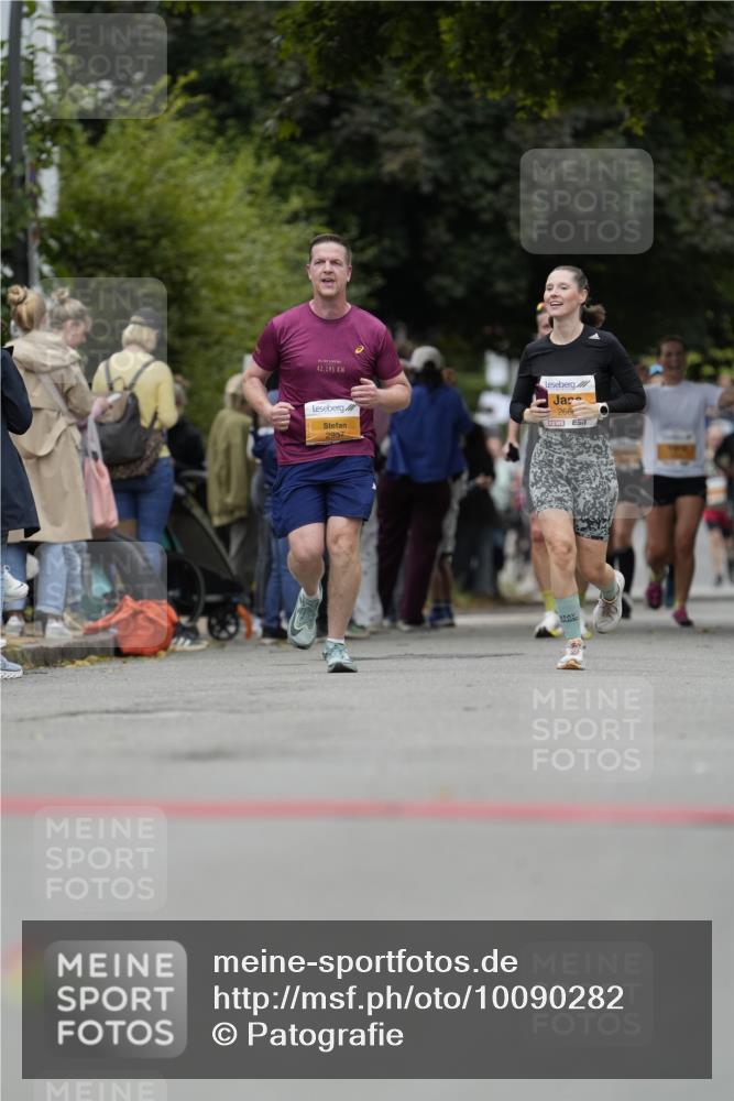 30.08.2026 - Blankeneser Heldenlauf Patografie http://msf.ph/oto/10090282 30.08.2026 12:00:47 Ziel 2020, 2323, 2349, 2856 meine-sportfotos.de
