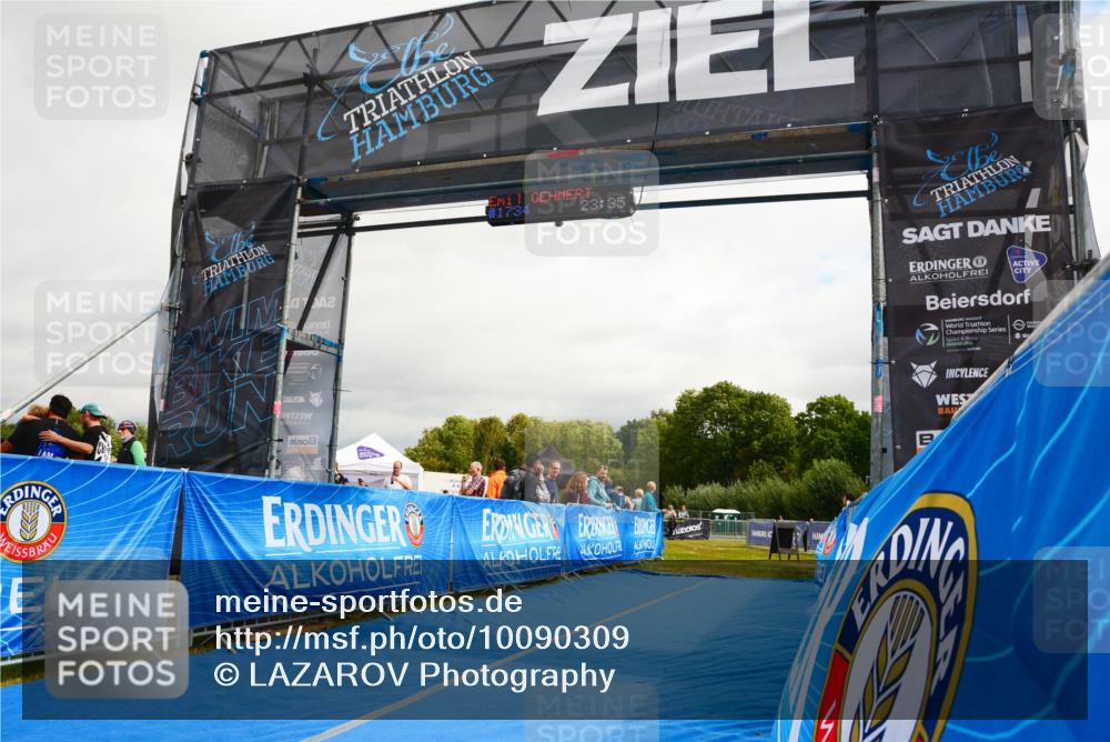 30.08.2026 - Elbe Triathlon Hamburg LAZAROV Photography http://msf.ph/oto/10090309 30.08.2026 12:48:53 Ziel  meine-sportfotos.de