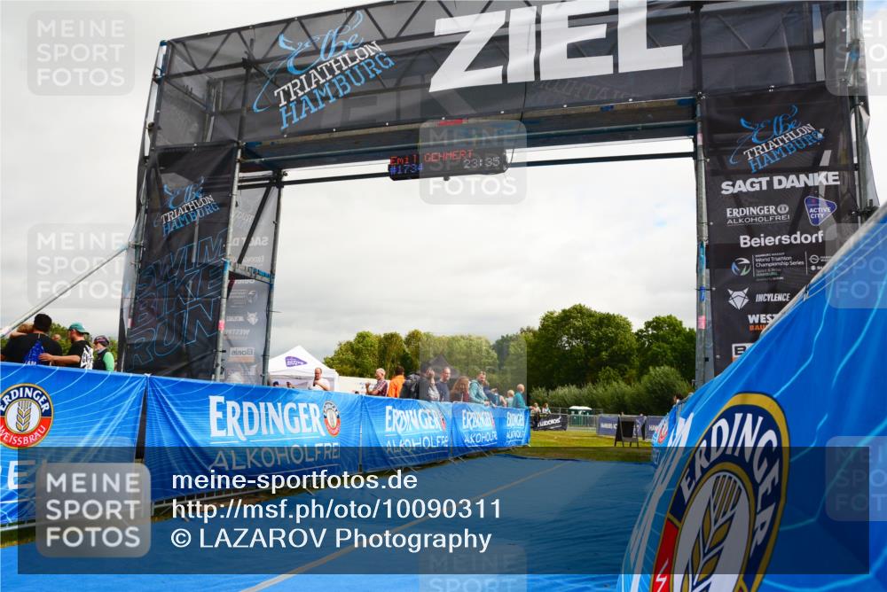 30.08.2026 - Elbe Triathlon Hamburg LAZAROV Photography http://msf.ph/oto/10090311 30.08.2026 12:48:53 Ziel  meine-sportfotos.de