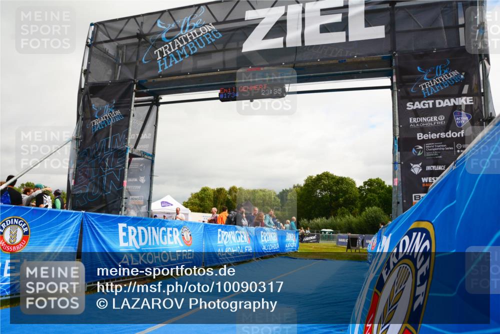 30.08.2026 - Elbe Triathlon Hamburg LAZAROV Photography http://msf.ph/oto/10090317 30.08.2026 12:48:53 Ziel  meine-sportfotos.de
