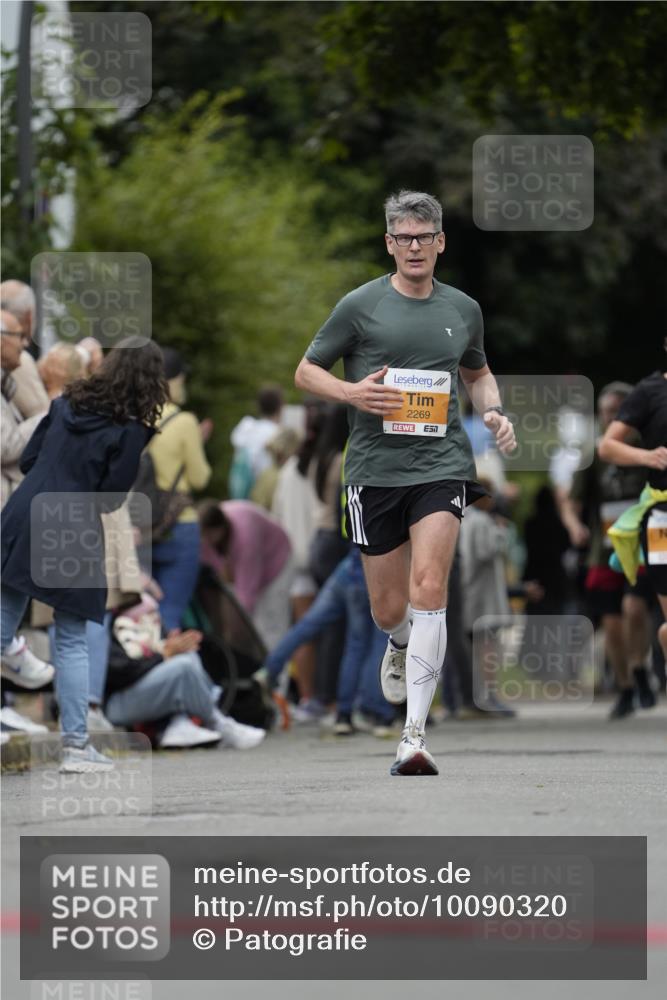 30.08.2026 - Blankeneser Heldenlauf Patografie http://msf.ph/oto/10090320 30.08.2026 12:01:06 Ziel 2145, 2146, 2286, 2765, 2830, 2917 meine-sportfotos.de
