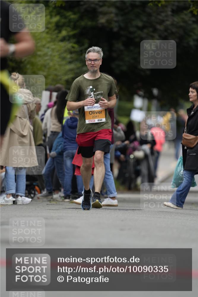 30.08.2026 - Blankeneser Heldenlauf Patografie http://msf.ph/oto/10090335 30.08.2026 12:01:12 Ziel 2202, 2269, 2830 meine-sportfotos.de