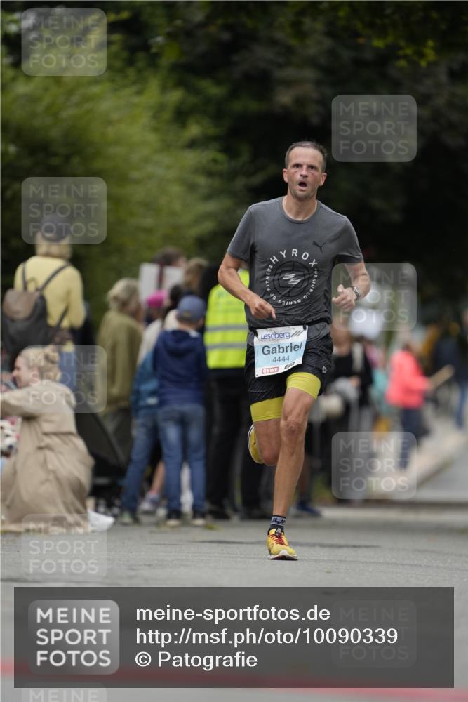 30.08.2026 - Blankeneser Heldenlauf Patografie http://msf.ph/oto/10090339 30.08.2026 12:01:22 Ziel 2202, 2341 meine-sportfotos.de