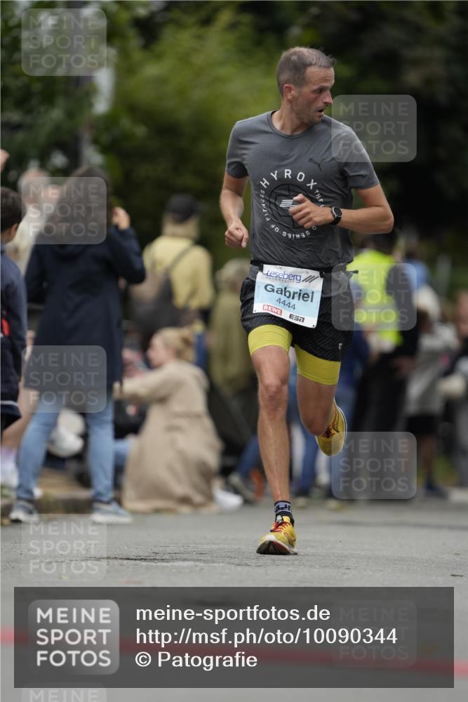 30.08.2026 - Blankeneser Heldenlauf Patografie http://msf.ph/oto/10090344 30.08.2026 12:01:24 Ziel 2341, 4444 meine-sportfotos.de