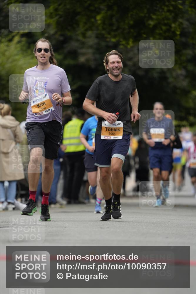 30.08.2026 - Blankeneser Heldenlauf Patografie http://msf.ph/oto/10090357 30.08.2026 12:01:34 Ziel 2065, 2646, 4444 meine-sportfotos.de