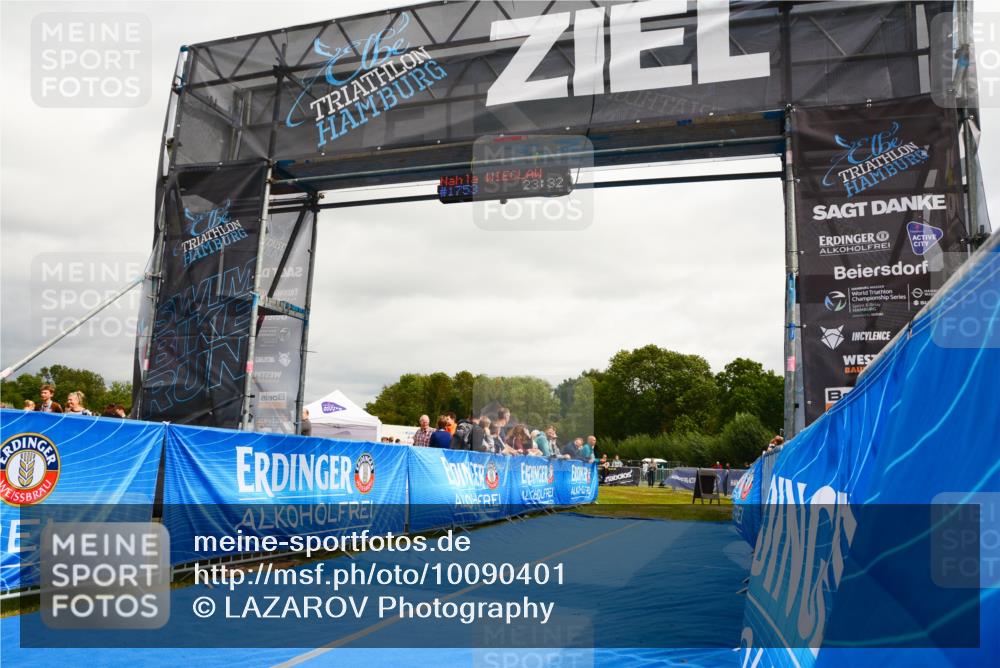 30.08.2026 - Elbe Triathlon Hamburg LAZAROV Photography http://msf.ph/oto/10090401 30.08.2026 12:51:15 Ziel  meine-sportfotos.de