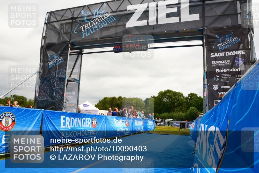30.08.2026 - Elbe Triathlon Hamburg LAZAROV Photography http://msf.ph/oto/10090403 30.08.2026 12:51:15 Ziel  meine-sportfotos.de