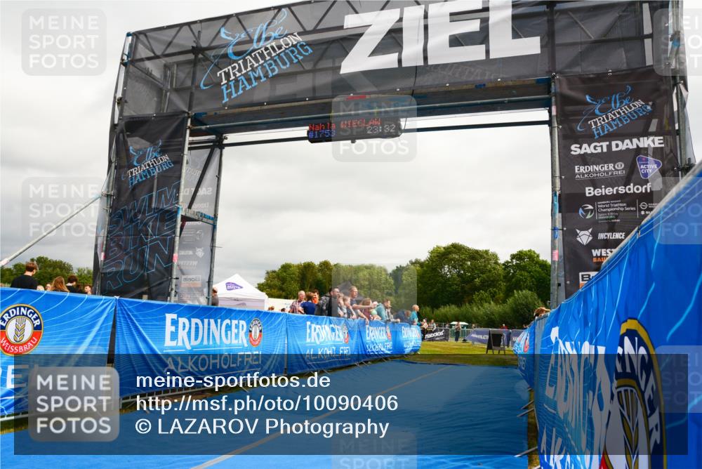30.08.2026 - Elbe Triathlon Hamburg LAZAROV Photography http://msf.ph/oto/10090406 30.08.2026 12:51:21 Ziel  meine-sportfotos.de