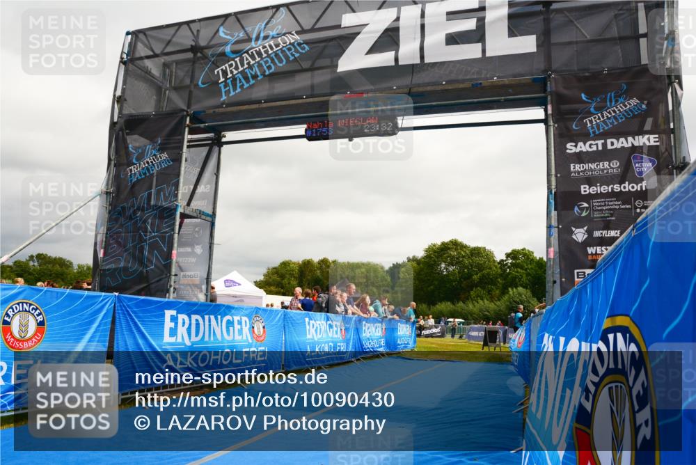 30.08.2026 - Elbe Triathlon Hamburg LAZAROV Photography http://msf.ph/oto/10090430 30.08.2026 12:51:26 Ziel  meine-sportfotos.de