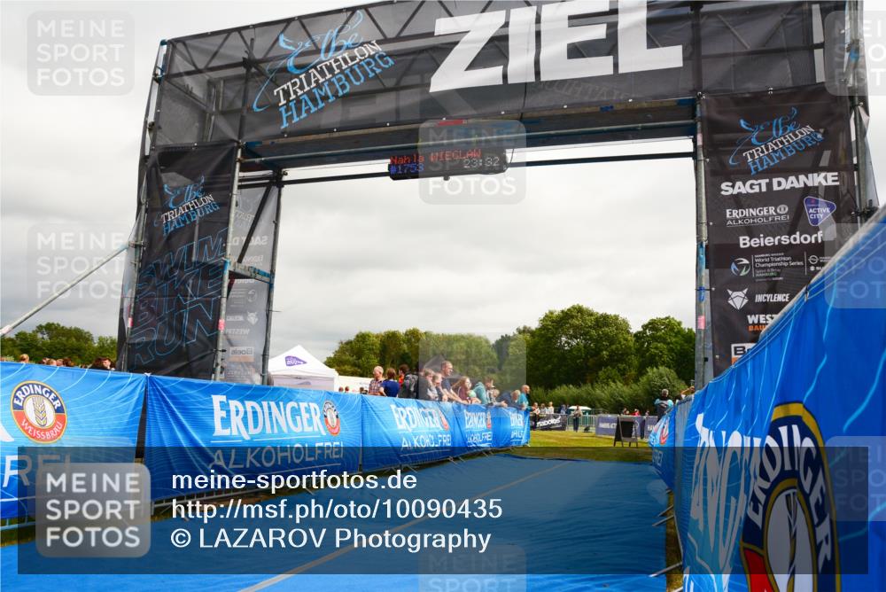 30.08.2026 - Elbe Triathlon Hamburg LAZAROV Photography http://msf.ph/oto/10090435 30.08.2026 12:51:27 Ziel  meine-sportfotos.de