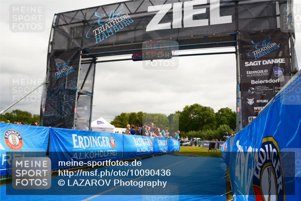 30.08.2026 - Elbe Triathlon Hamburg LAZAROV Photography http://msf.ph/oto/10090436 30.08.2026 12:51:27 Ziel  meine-sportfotos.de