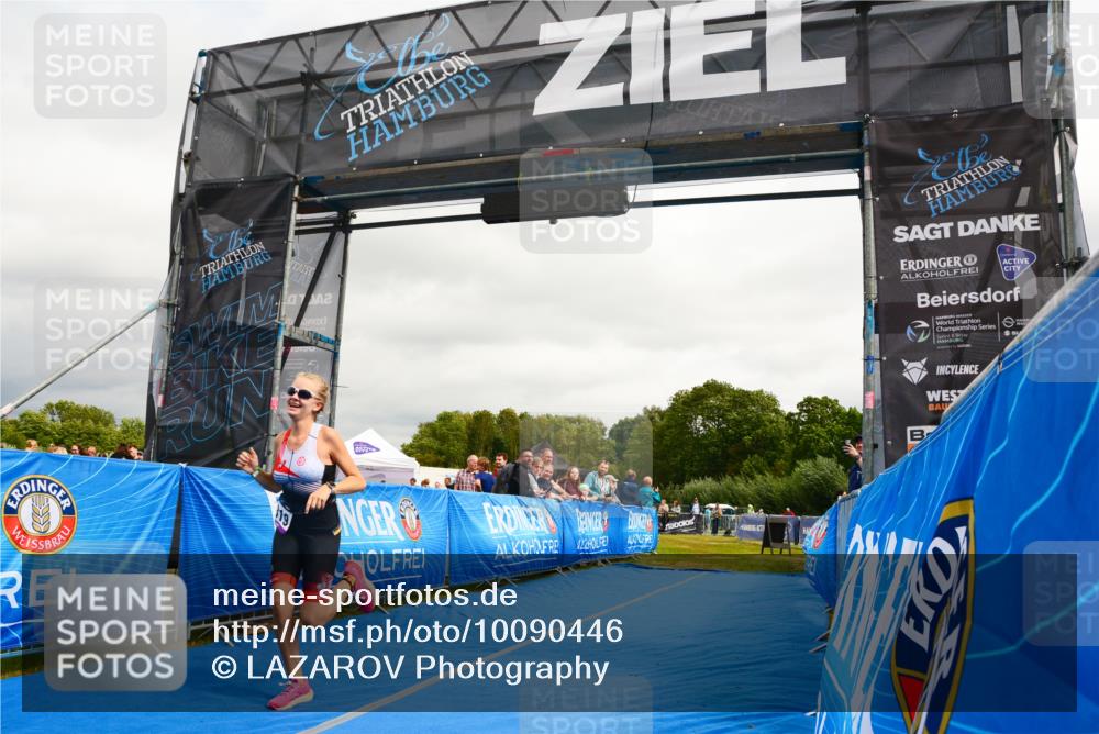 30.08.2026 - Elbe Triathlon Hamburg LAZAROV Photography http://msf.ph/oto/10090446 30.08.2026 12:51:41 Ziel 1819 meine-sportfotos.de