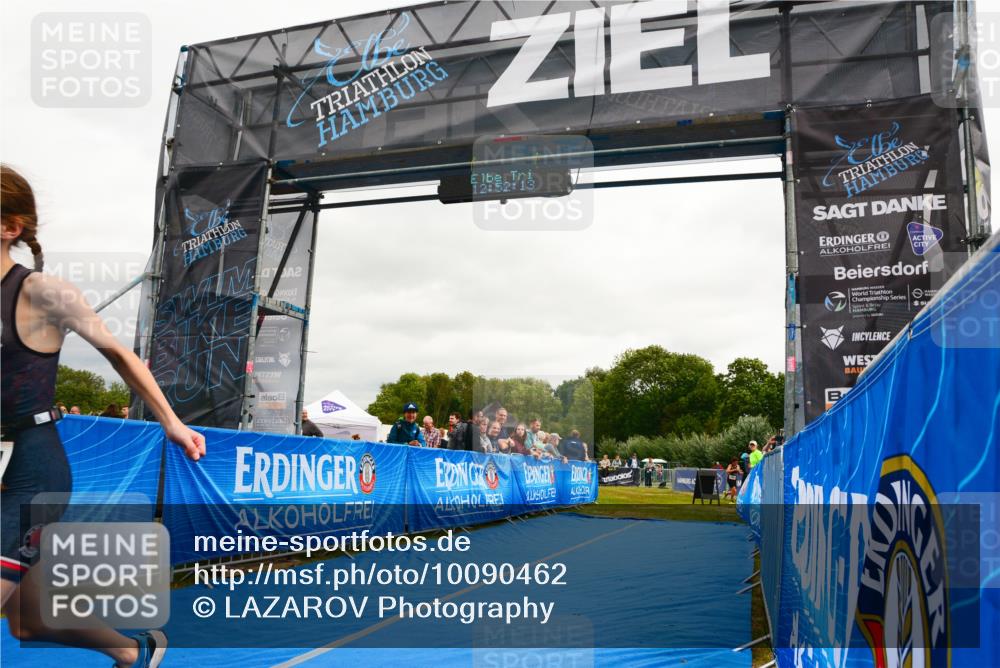 30.08.2026 - Elbe Triathlon Hamburg LAZAROV Photography http://msf.ph/oto/10090462 30.08.2026 12:52:14 Ziel 1854 meine-sportfotos.de