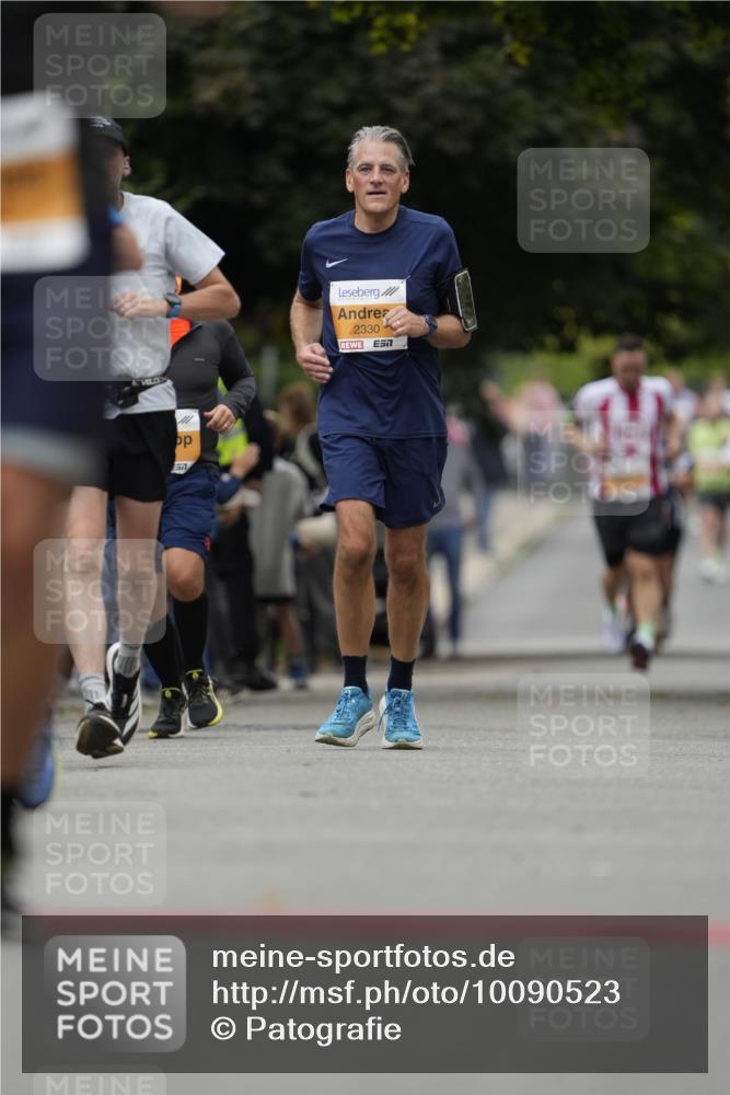 30.08.2026 - Blankeneser Heldenlauf Patografie http://msf.ph/oto/10090523 30.08.2026 12:01:39 Ziel 2065, 2646, 2698 meine-sportfotos.de