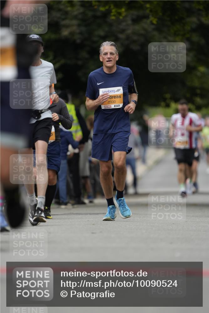 30.08.2026 - Blankeneser Heldenlauf Patografie http://msf.ph/oto/10090524 30.08.2026 12:01:39 Ziel 2065, 2646, 2698 meine-sportfotos.de